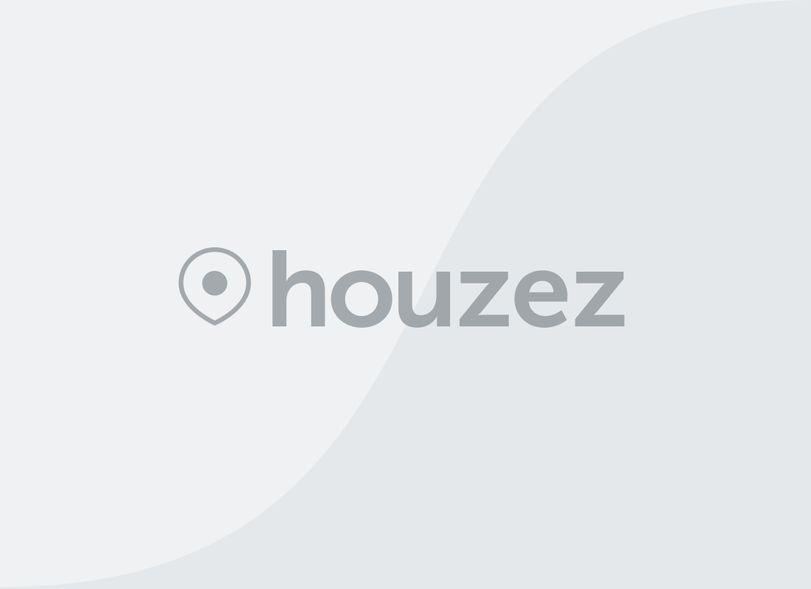 CASA MODERNA A UN MINUTO DE LA EMOV