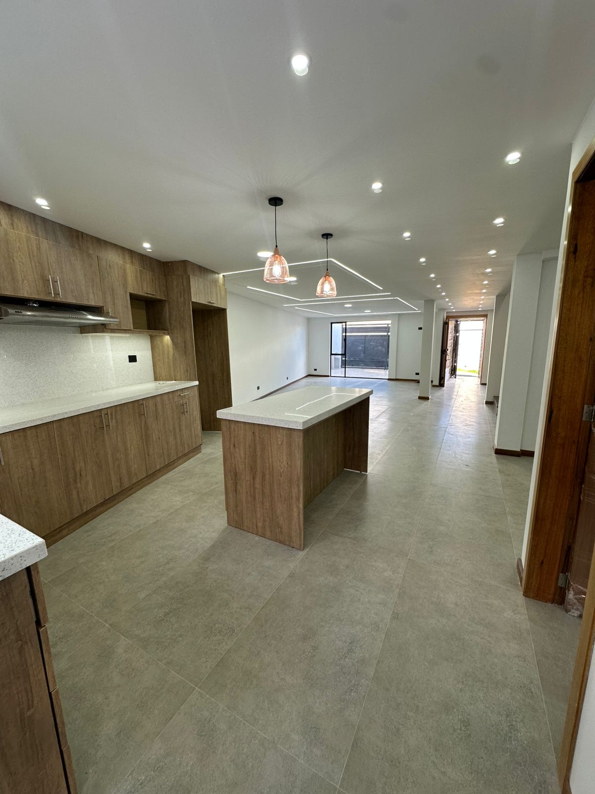 063dcf61-c983-44e0-b466-27642143eb13