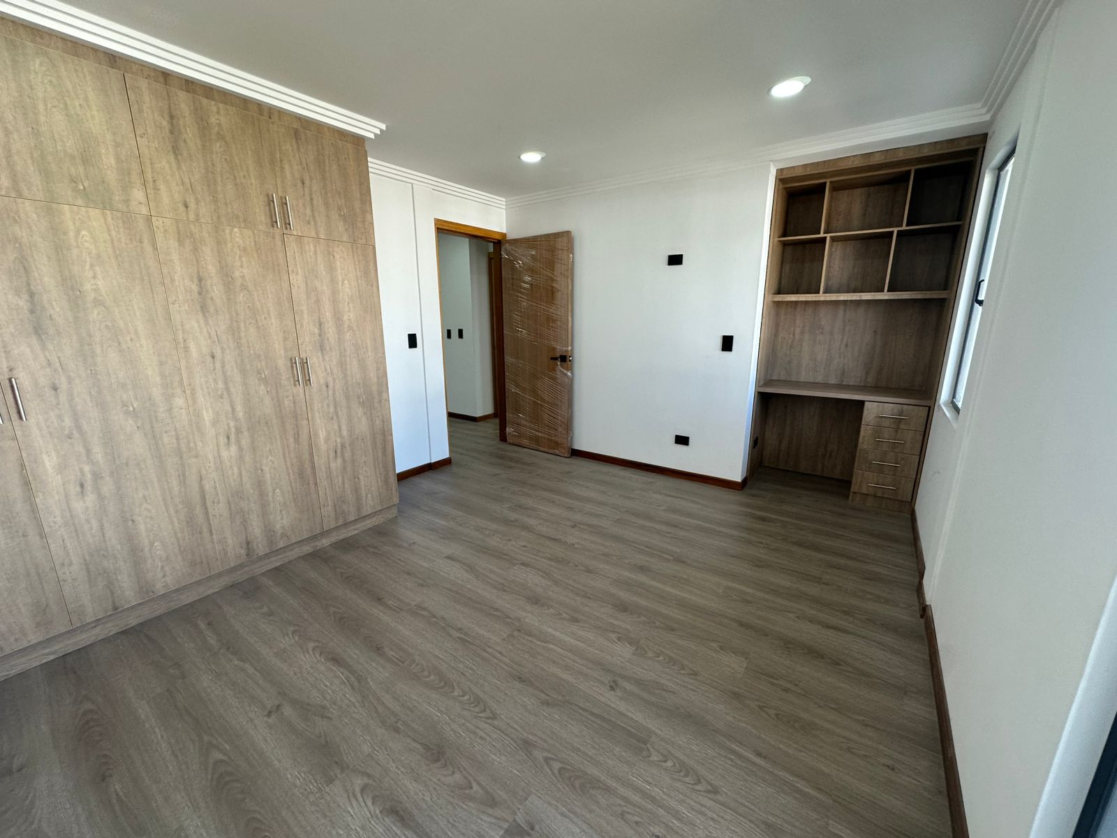 9ce8dfbb-eee8-4113-b833-4d2f5640bb4f (1)