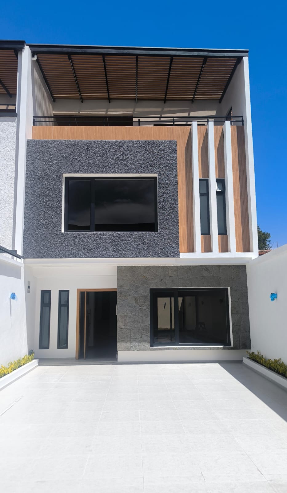 22f0738b-76be-4ae8-82aa-29566cf41842