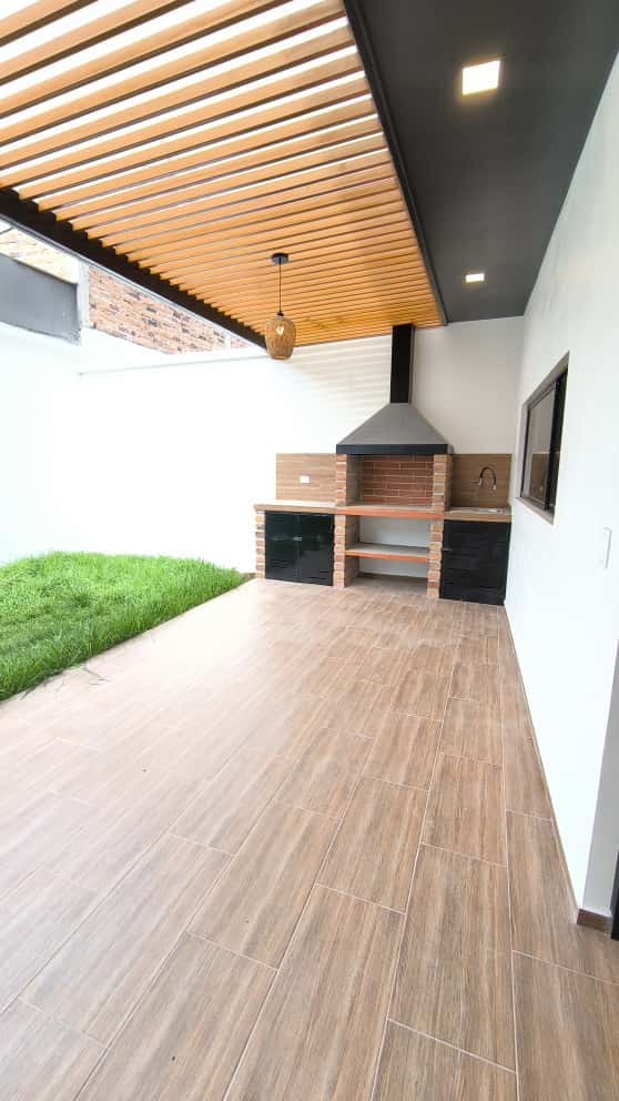 b32d6954-ab5a-4b6e-818c-1b0b694b7209