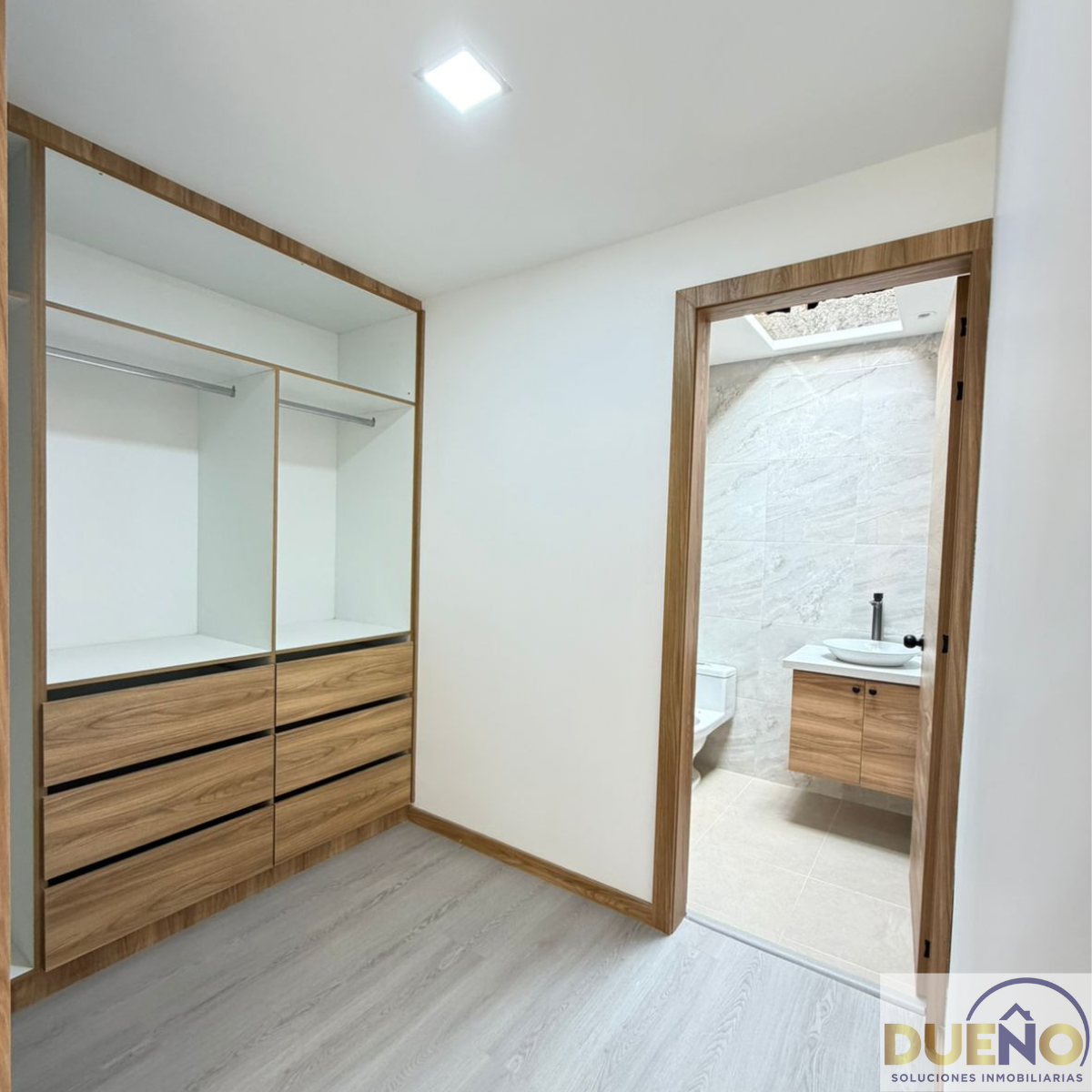 master marca de agua