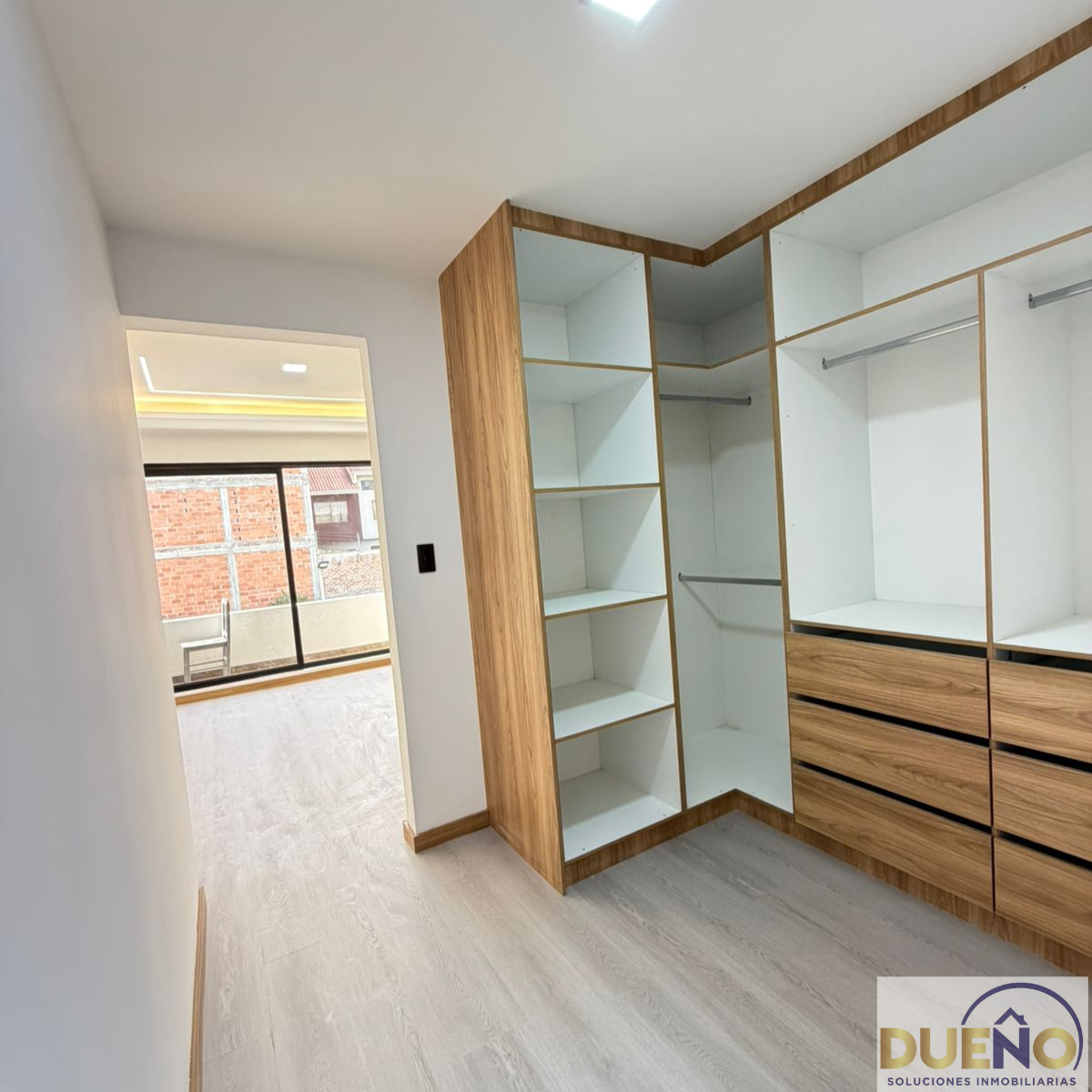 walking closeth marca de agua